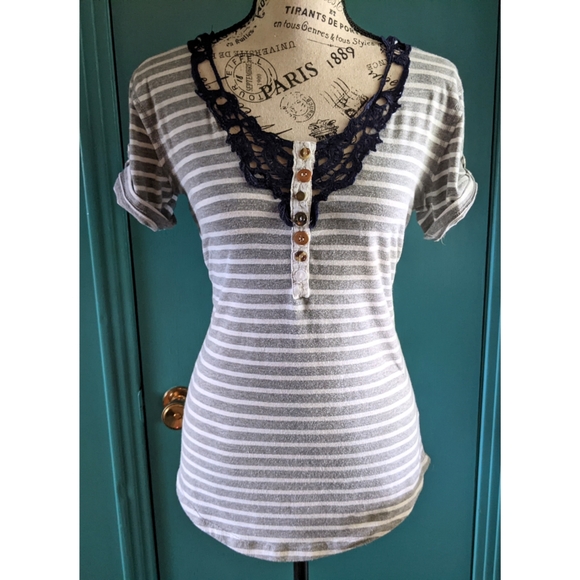 Mix Match Button Top - Picture 5 of 8